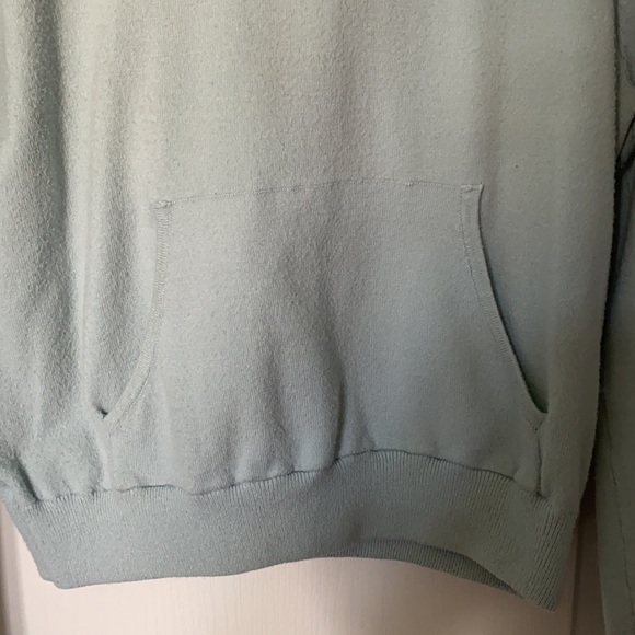 Forever 21 Light Sweater - Picture 2 of 4